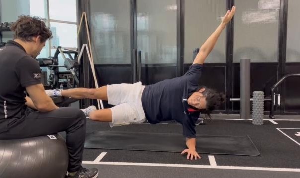 博鱼官网-张之臻办婚礼不忘练体能 办完婚礼立马出国冬训