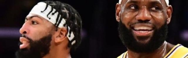 博鱼体育官网-还得靠他俩！詹眉再现恐怖统治力 湖人急需第三人